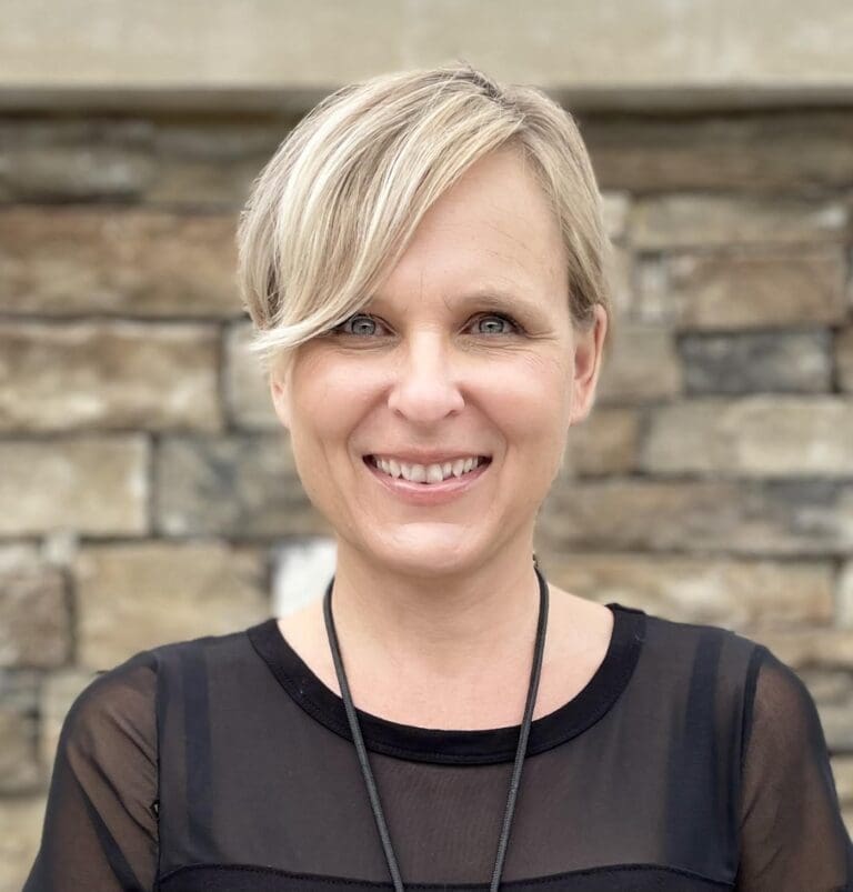 Yvette Freter